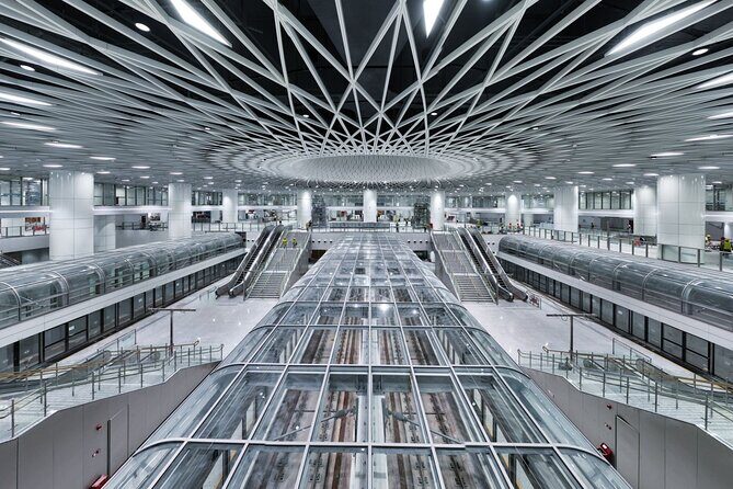 Private Shenzhen Day Tour from Hong Kong - Prince Edward Station to Shenzhen border: the day’s smooth start