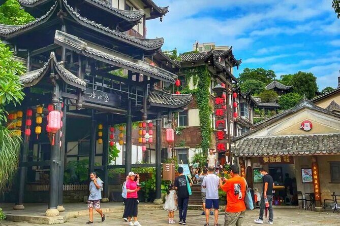 Private Shenzhen Day Tour from Hong Kong - Dongmenlao Street lunch: where local life hits your senses