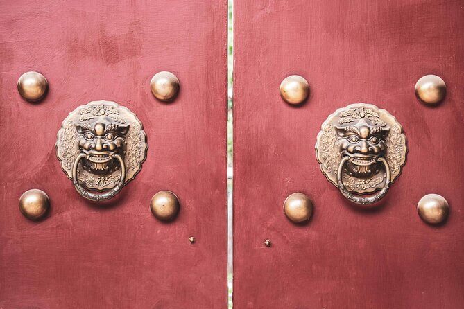 Private Tour: 3-Day Xi'an and Beijing from Shanghai with Airfare - Muslim Quarter night in Xi’an: where the snack hunt turns cultural