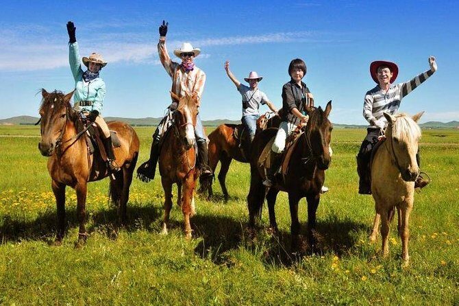 Private Tour: Badaling Great Wall and Kangxi Grasslands on Horseback - Badaling Great Wall: Walk, Ride the Cable Car, and Aim for Sun-View Tower