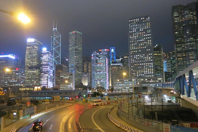 Private Tour: Customized 8-Hour Hong Kong City Tour - HSBC Main Building: the bank that tells part of the city story