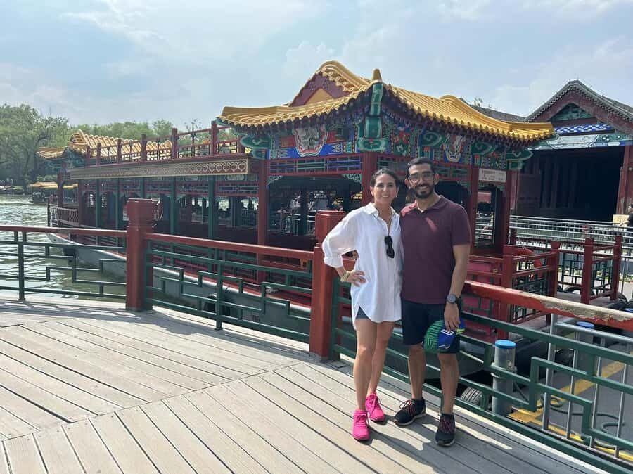 Private Tour-Great Wall Sunset & Hutong Walk - Dinner Included: A Local Meal Without Detours