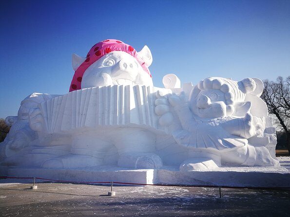 Private Tour to Ice and Snow Festival in Harbin - Lunch at Your Choice of Restaurants: Translation Help and Keeping Warm