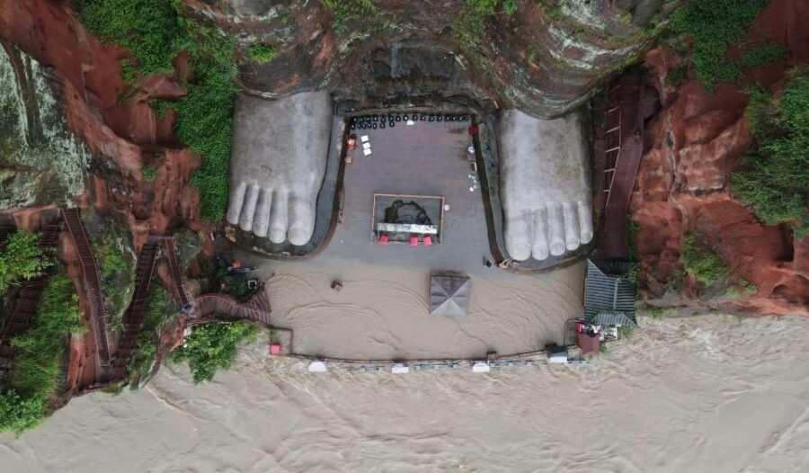 Private Tour to Leshan Giant Buddha & Huanglongxi Old Town - Key Points You’ll Actually Care About