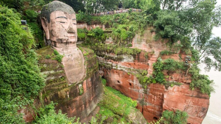 Private Tour to Leshan Giant Buddha & Huanglongxi Old Town - How the boat or river cruise fits in: getting a different Buddha angle without losing the day