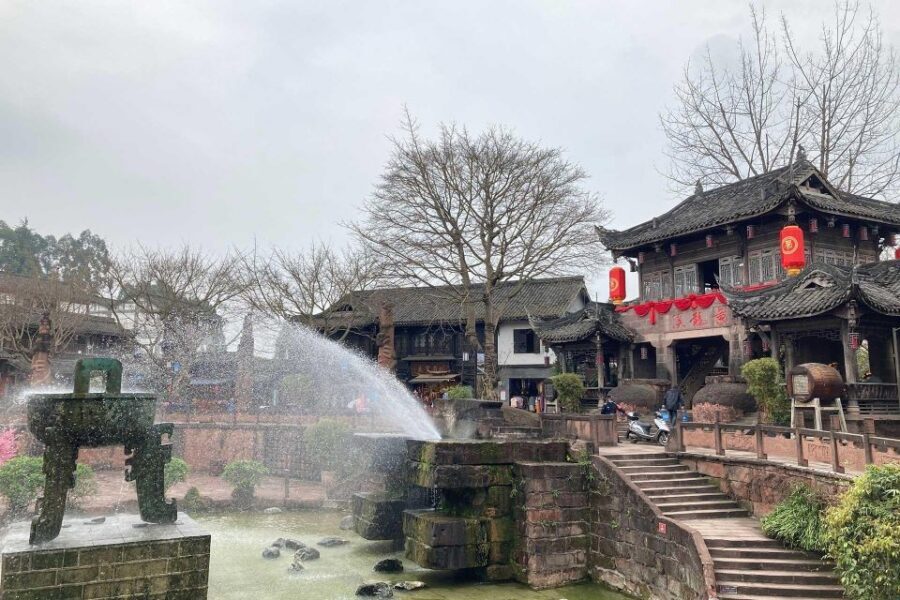 Private Tour to Leshan Giant Buddha & Huanglongxi Old Town - Entering the Leshan Giant Buddha Scenic Area: UNESCO scale without the stress