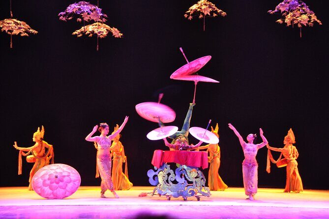 Private Tour to Pearl Market Acrobatic Show & Peking Duck Dinner - Hongqiao Pearl Market: shopping with a guide, not a maze