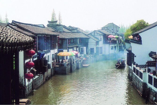 Private Tour: Zhujiajiao Water Town from Shanghai - North Street and the lanes: where old buildings meet everyday commerce