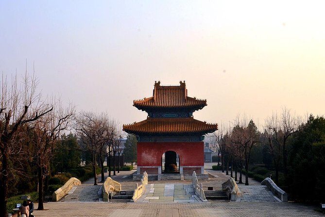 Private Transfer: Badaling Great Wall & Ming Tombs with VIP Pass - The trip out to Badaling: cable car access and how to think about it