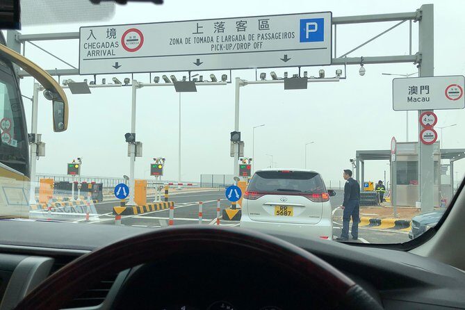 Private Transfer: Hong Kong to Macau via Zhuhai Bridge - The Bridge Crossing: What You’re Actually Buying With This Ride