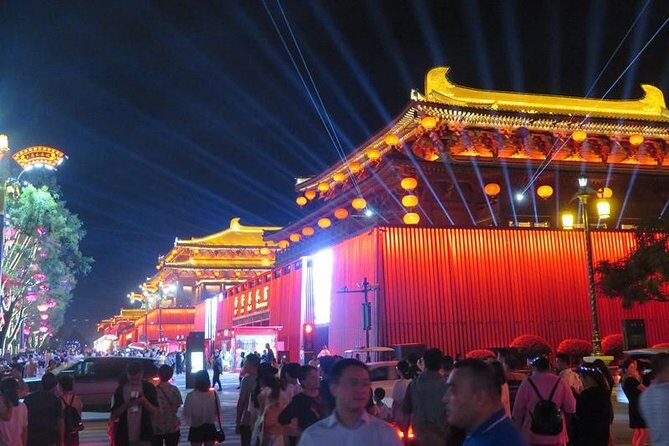 Private Xi’an Night & Food Tour by Tuk Tuk and Public Transportation - What the itinerary means for your evening (and where it can feel short)