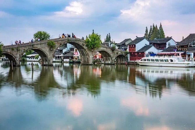 Private Zhujiajiao Water Town Tour with Shanghai Zoo and Panda - What I’d watch out for before you go