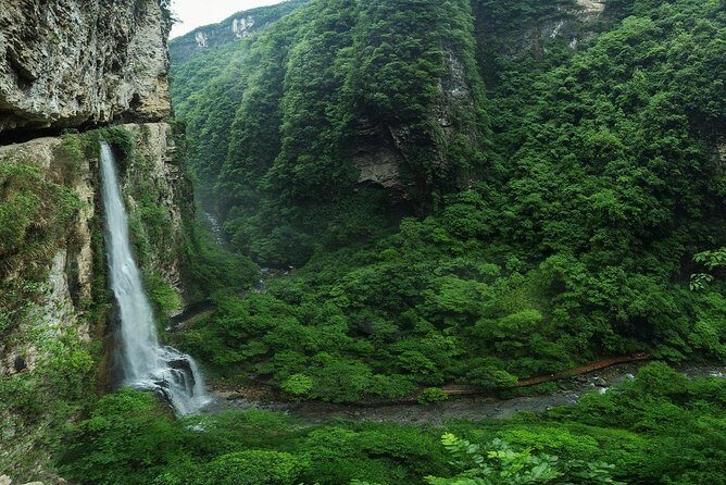 PrivateTour: Glass Bridge and Baofeng Lake from Zhangjiajie - Price and logistics: what $123 usually covers