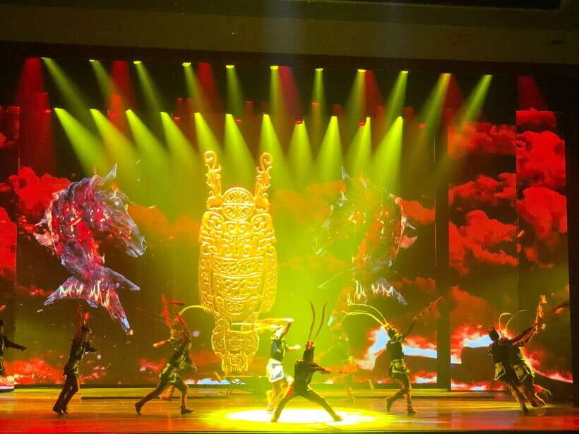 Red Theatre Beijing Acrobatics Show Ticket - Getting There Without a Group Guide: Your Real Role at the Theatre