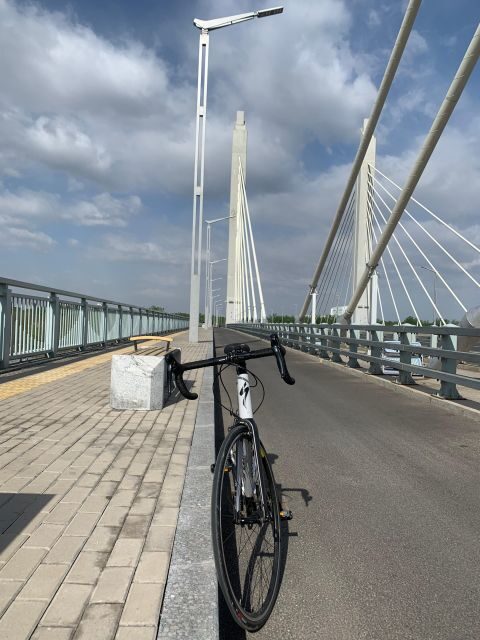 Riverside Cycling With A Native - A 20km riverside ride that feels like switching off