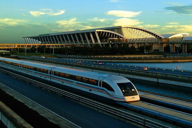 Round-trip Transfer by High-Speed Maglev Train: Shanghai Pudong International Airport - The private car leg: where your hotel location can make or break time savings