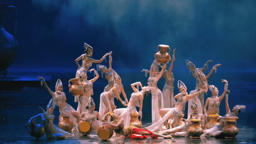 Sanya: The Legend of Romance Scenic Area Show Tickets - What the Show Feels Like: Music, Dance, and Storytelling in Segments