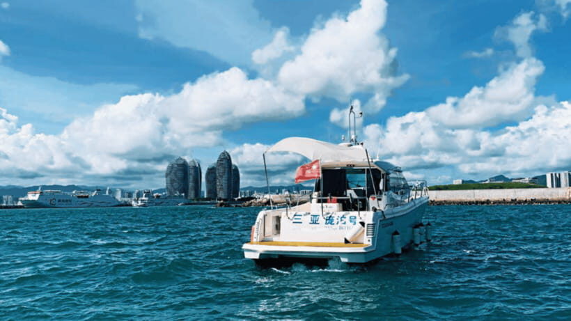 Sanya: Yacht or Catamaran Sailing Experience - Your 3-Hour Time on the Water: From Boarding to South China Sea Views