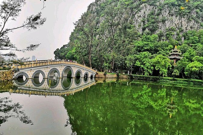 Seven Star Crags Karst Cave Mirror Lake Bird Islands Private Tour - Seven Star Crags (Qixing Yan): Seven Small Hills, Caves, and Hilltop Views