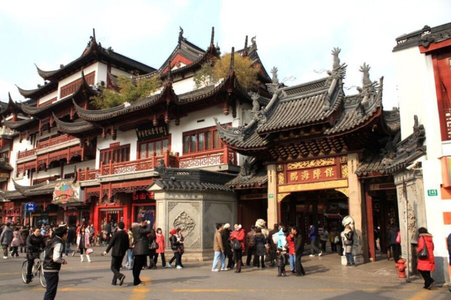 Shanghai: 3-Hour Old Shanghai City Tour - Xintiandi in old Shikumen: when alleyways go modern