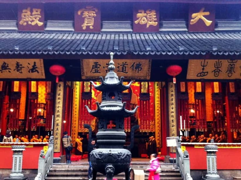 Shanghai: 4-Hour Private Customizable City Tour - Jade Buddha Temple: A Spiritual Detour That Feels Like Daily Life