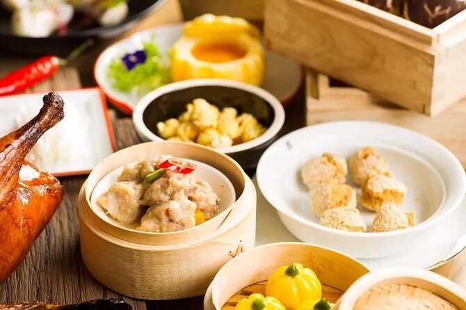 Shanghai Acrobatic Show and Late Dim Sum Dinner - The Shanghai Acrobatic Theater: what you’re really paying for