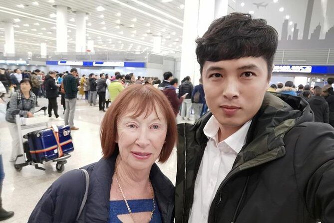 Shanghai Baoshan Cruise Port to Pudong Airport :Private transfer Service - Finding your driver: the meet-and-greet system that matters