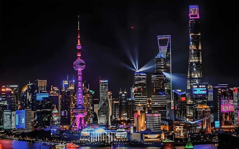 Shanghai By Night: Amazing River Cruise and Hot Pot Dinning - What to watch for with hot pot (so you enjoy it more)