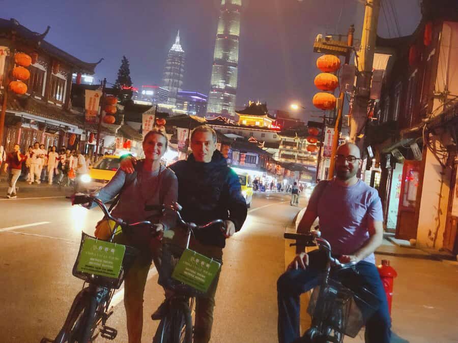 Shanghai Charming Night Small Group Bike Tour - Meeting at Garden Hotel: The Small-Group Advantage