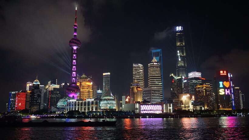 Shanghai Evening Tour: VIP Huangpu River Cruise&City lights - Key Highlights You’ll Actually Feel During the Tour
