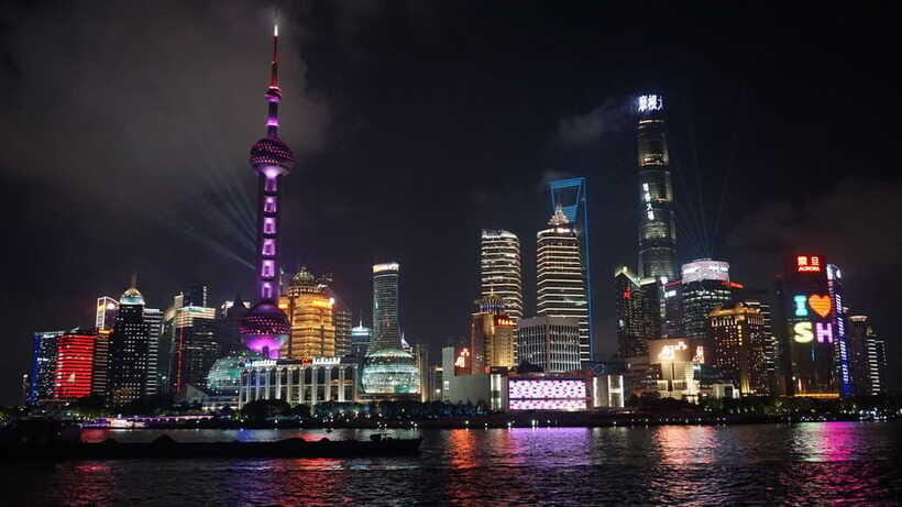 Shanghai Evening Tour: VIP Huangpu River Cruise&City lights - Where Guide Style Really Shows: PatrickTours Shanghai