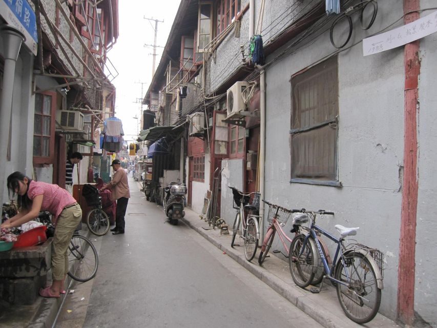 Shanghai: Guided Bicycle Tour - Yu Garden and the City God Temple area: old-meets-tour route you can feel