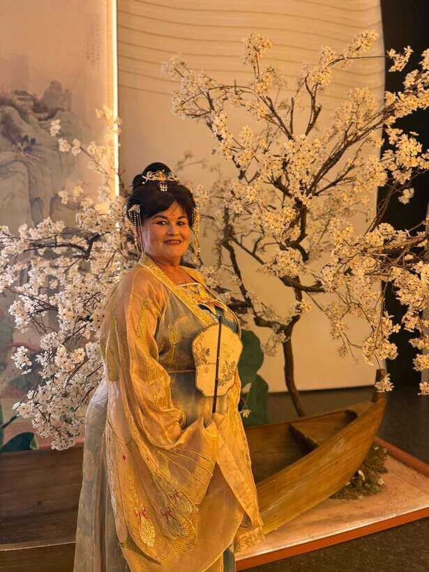Shanghai Guided Royal Banquet Photo (Incl) with Massage Opt - Should you book it?