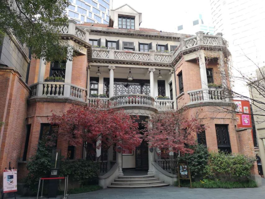 Shanghai Highlights and Zhujiajiao Water Town Private Tour - Pacing, Crowds, and Small Frustrations to Watch For