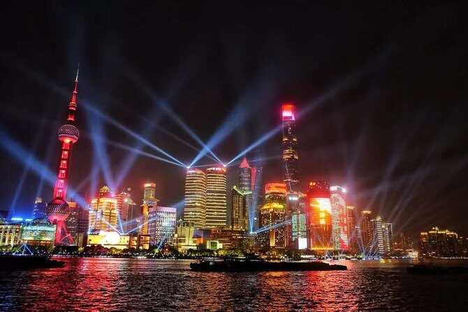 Shanghai Huangpu River Night Cruise with Buffet Dinner - Why This Huangpu River Cruise Works at Night