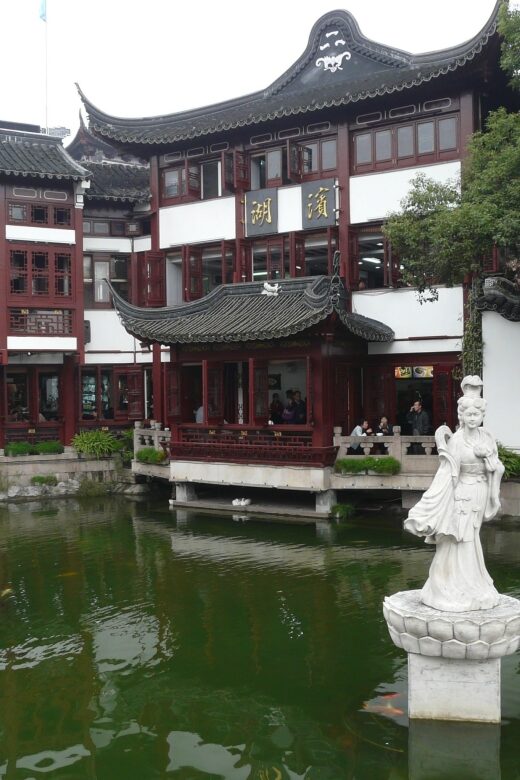 Shanghai: Like a Local Customized Guided Tour - How the Walk Turns Into Smarter Sightseeing Plans