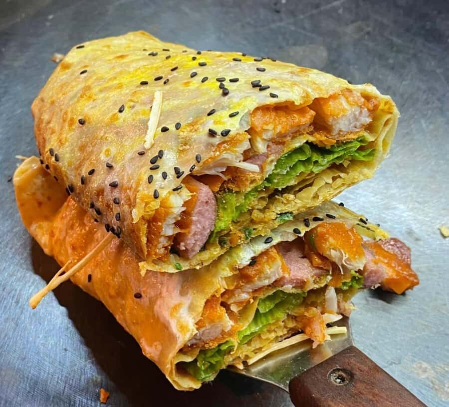 Shanghai Local Food Taste in former French Concession - The French Concession street food start: Shanghai classics in a smart order