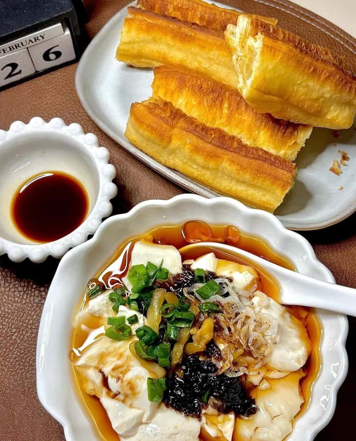 Shanghai Local Food Taste in former French Concession - Meet your guide in the city, then follow the food trail