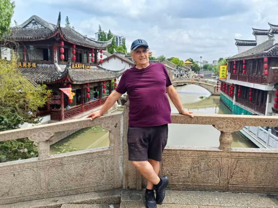 Shanghai Must-See and Foodie Test Bike Tour( Day & Night) - Riding Shanghai’s classics in just 4 hours