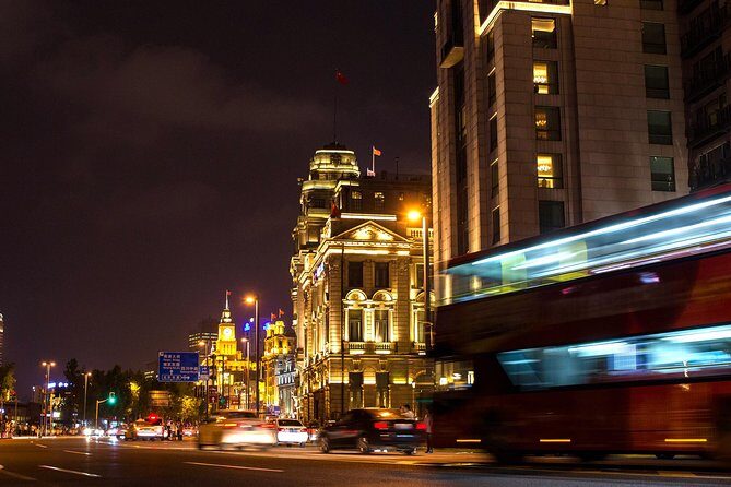 Shanghai Nightlife: Bars in The Bund and Old French Concession - Meeting at 8:00 pm: pickup, drop-off, and smart-casual sanity