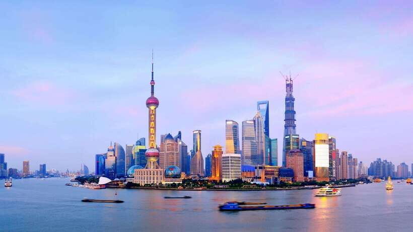 Shanghai: Oriental Pearl Tower Entry Ticket with PDF Guide - Navigating the Tower Without a Live Guide (and Why the PDF Helps)