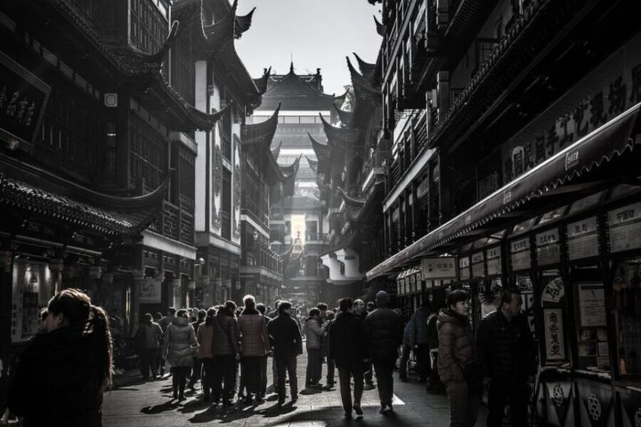 Shanghai: Private custom tour with a local guide - Hotel pickup, guide check-in, and how customization really works