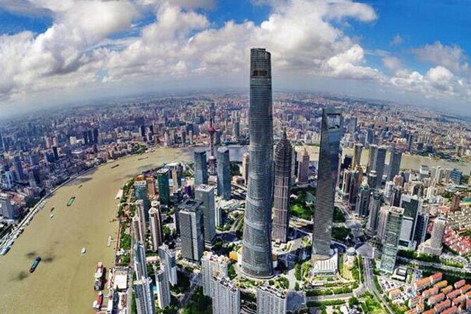 Shanghai Private Day Tour of Pudong New Area including Oriental Pearl Tower - Price and value: why $248 can make sense for Pudong
