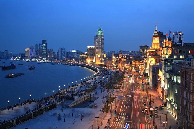 Shanghai Private Night Tour with Huangpu River Cruise, the Bund and Xintiandi - Why Shanghai’s Night Route Works in Just 3–4 Hours