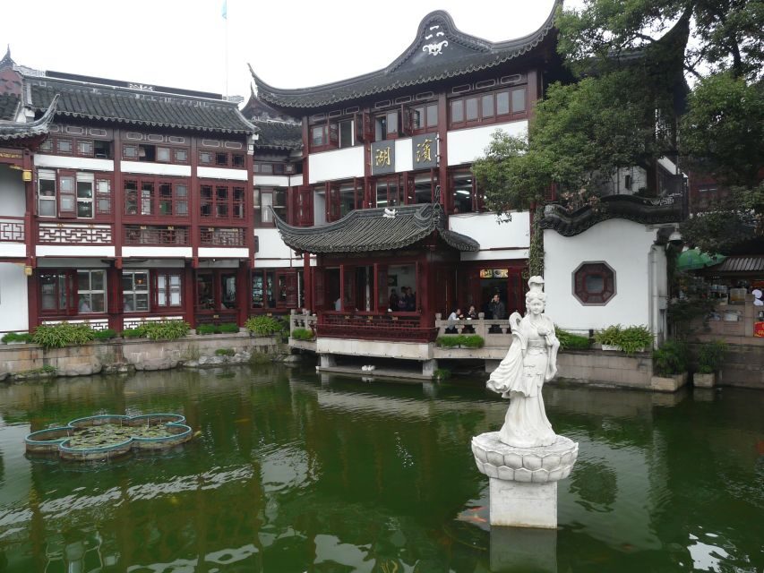 Shanghai: Private Walking Tour with a Local - Key things to look forward to