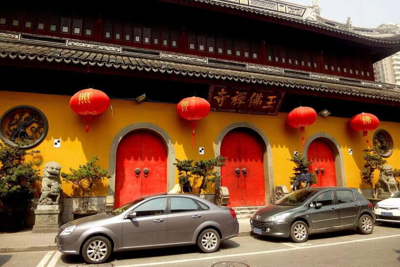 Shanghai: Top 5 Highlights All Inclusive Private Day Tour - Subway option: when fast rail beats a private car
