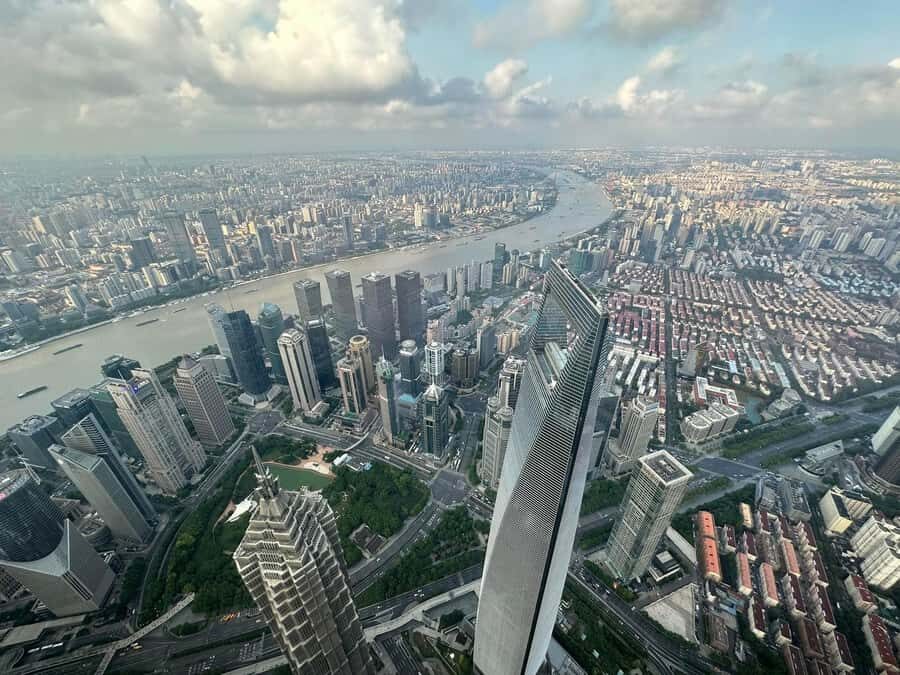 Shanghai Tower: 120 floor Highest restaurant in the world - Should you book Shanghai Tower 120th floor lunch?