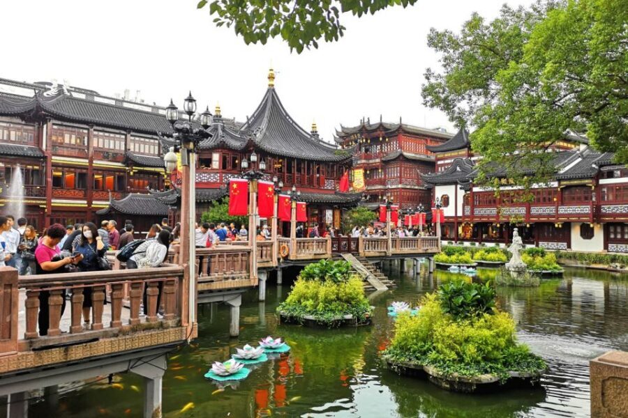 Shanghai: Yu Garden and City God Temple Walking Tour - First stop: meeting at Renaissance Shanghai Yu Garden Hotel