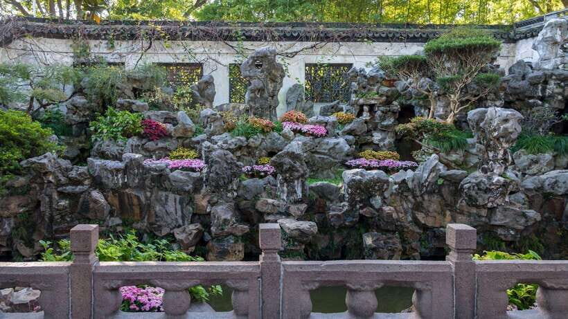 Shanghai: Yu Garden Entry Ticket with PDF Guidebook - Nine-turn Bridge, Jade Rock, and the Nine-Lion Study