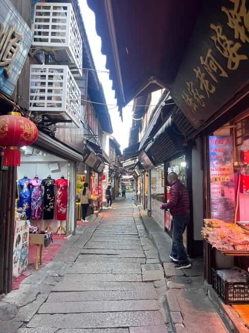 Shanghai: Zhujiajiao Water Town with Calligraphy Experience - How to Build Your Day Without Feeling Rushed